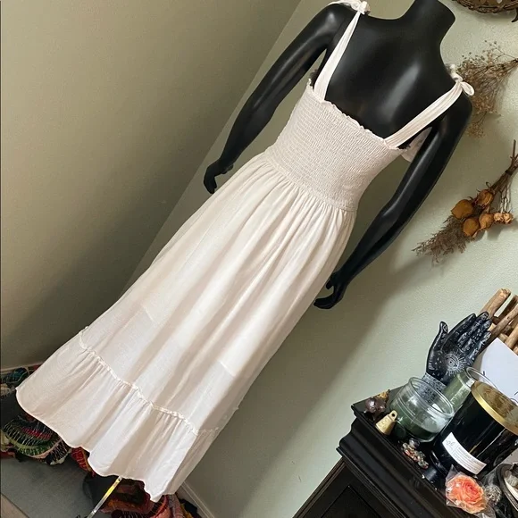 ZESICA White Flowy Maxi Dress - Picture 7 of 13